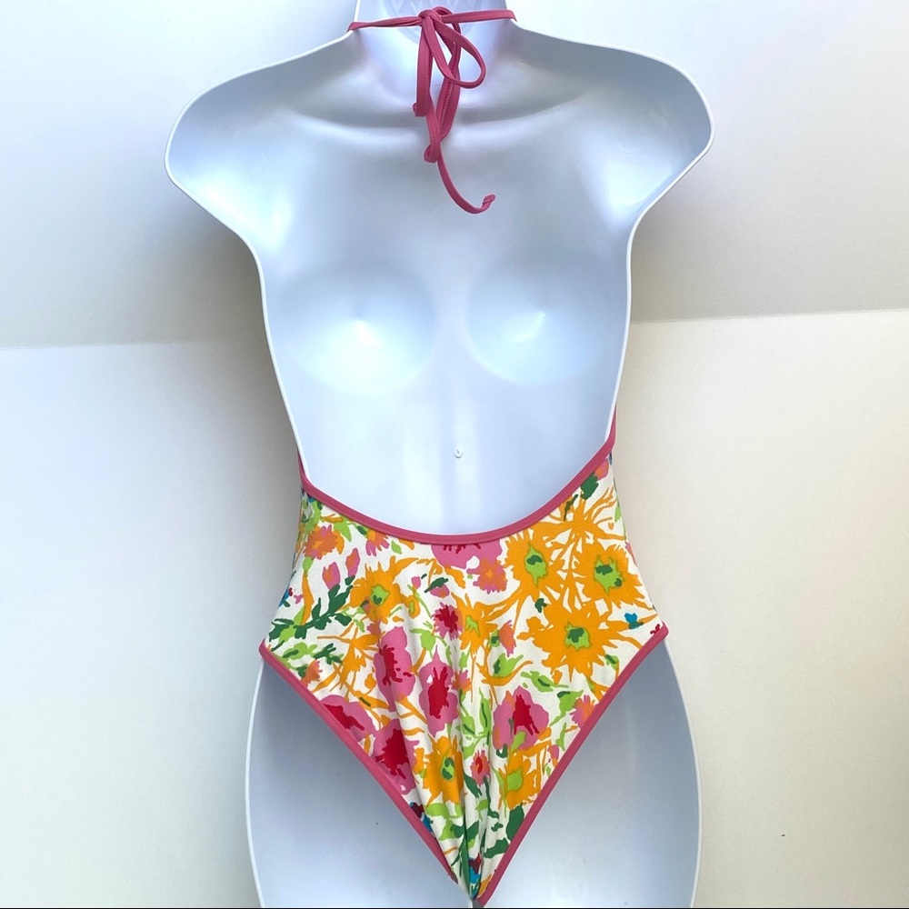 One Piece Deep V neck backless Swimsuit Small - Picture 4 of 15